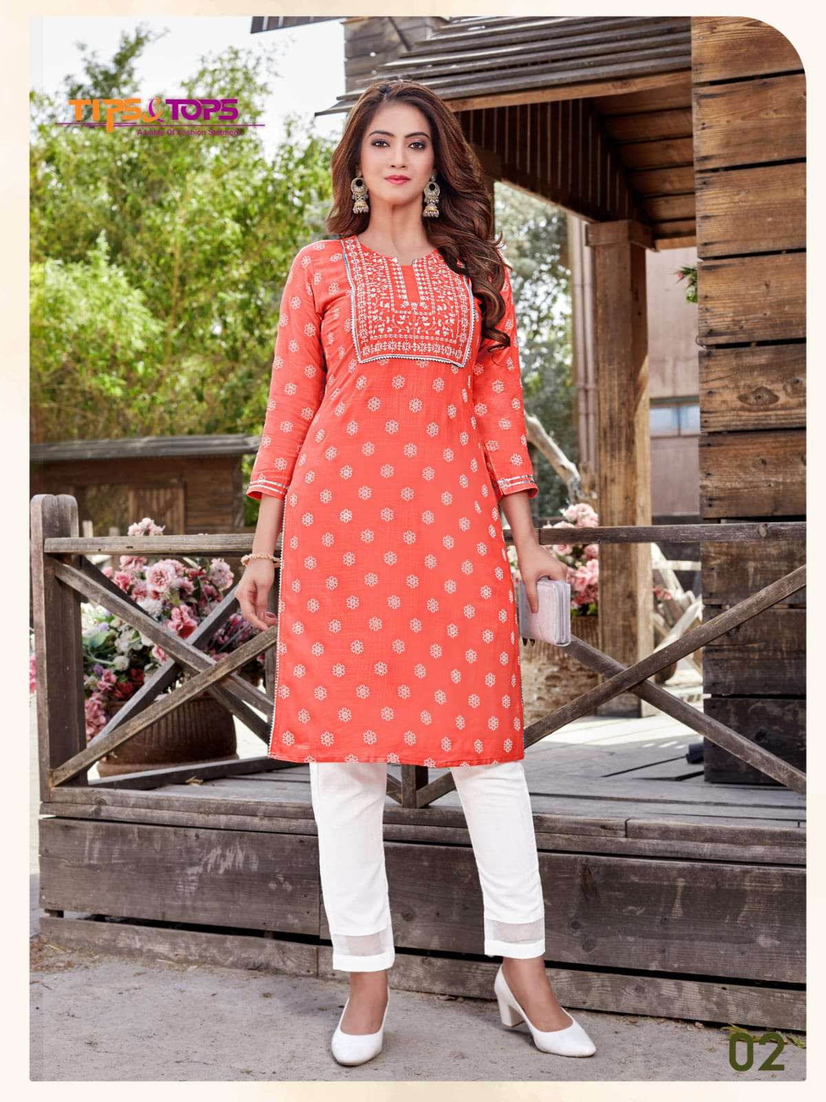Tips & Tops-Satrangi-Rayon-Slub-Printed-Embroidery-Work-Kurti-Cotton-Lace-Work-Pant-02